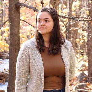 Meet your Posher, Noémie